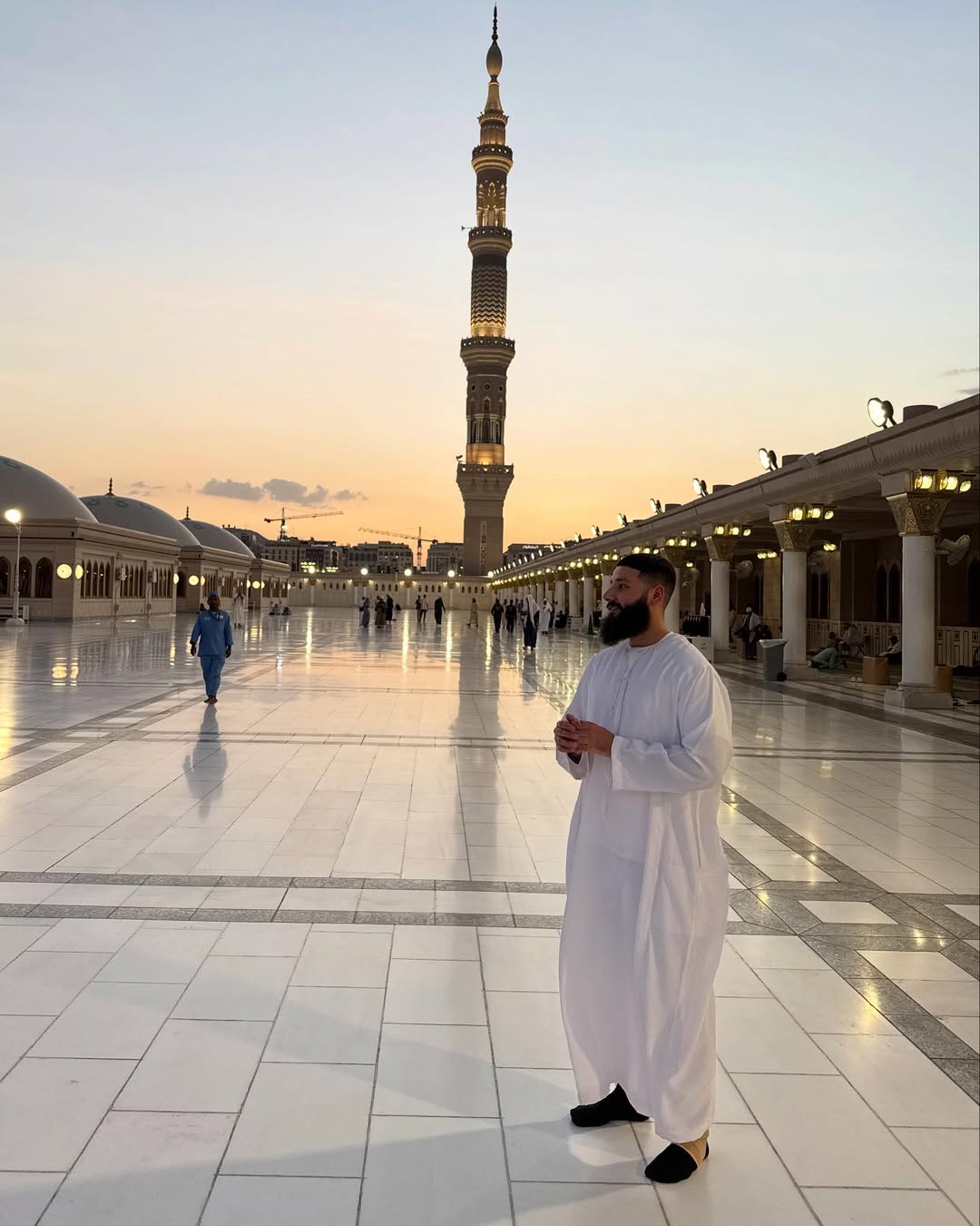 Close-up of worshippers near the Prophet’s Mosque