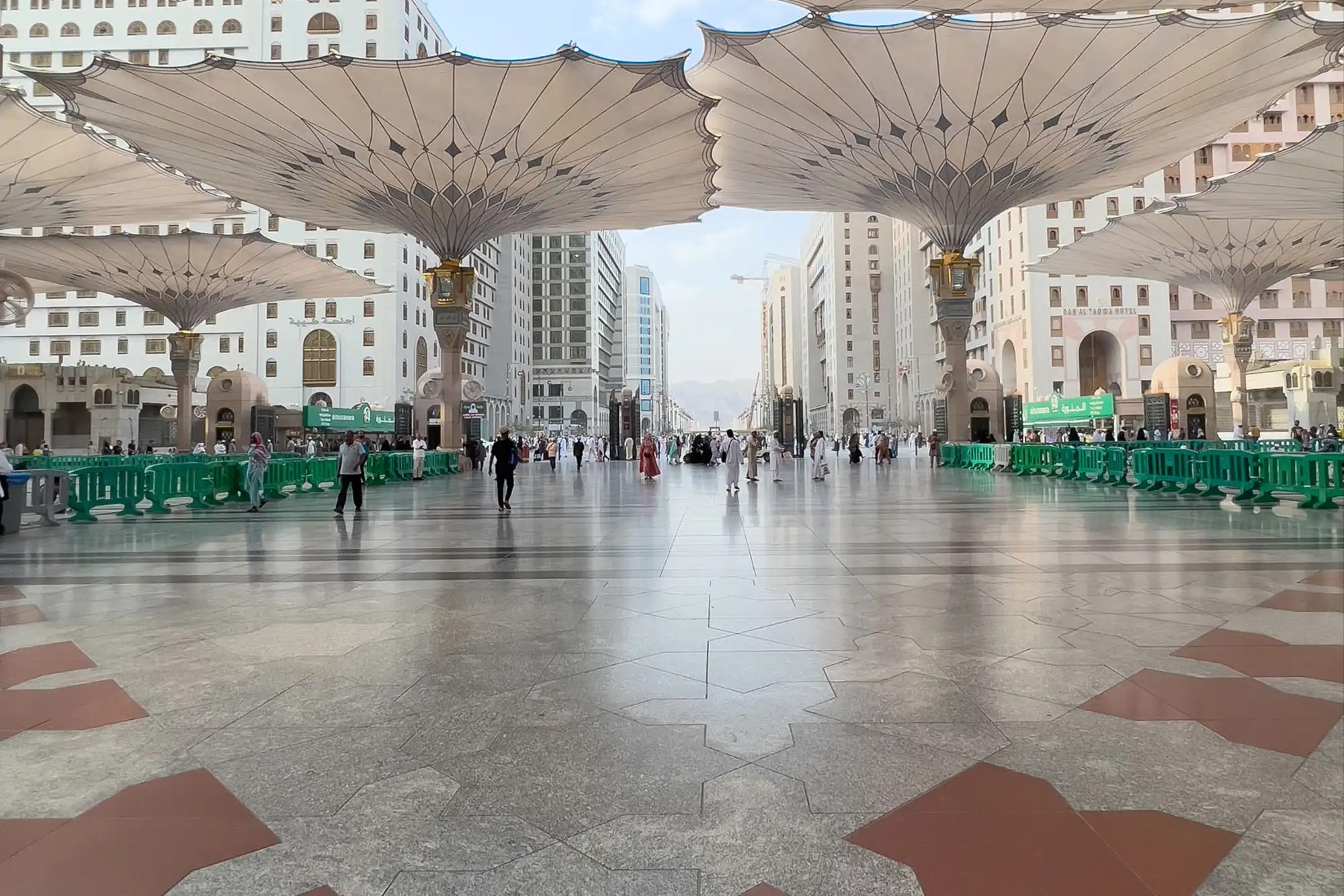 Open courtyard of the Prophet’s Mosque