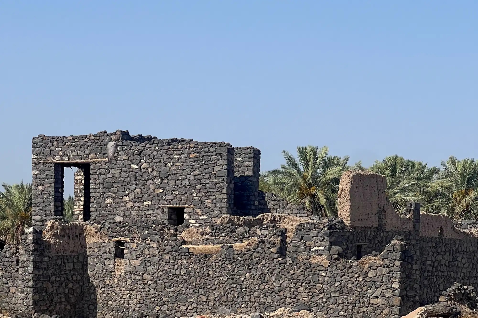 Stone walls and surroundings near Al-Ihn Well